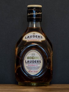 Lauder's Blended Scotch Whisky (1 of 1)